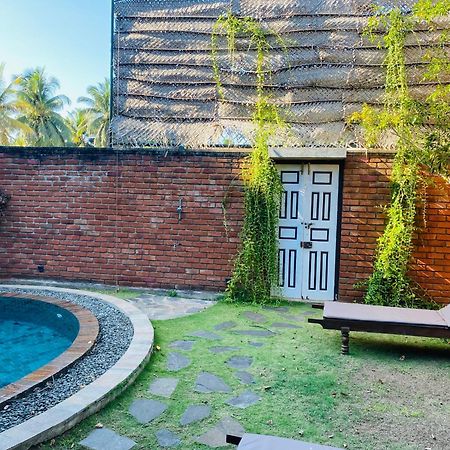 Thaprobana Villa Tangalle - Private Villa Exterior photo