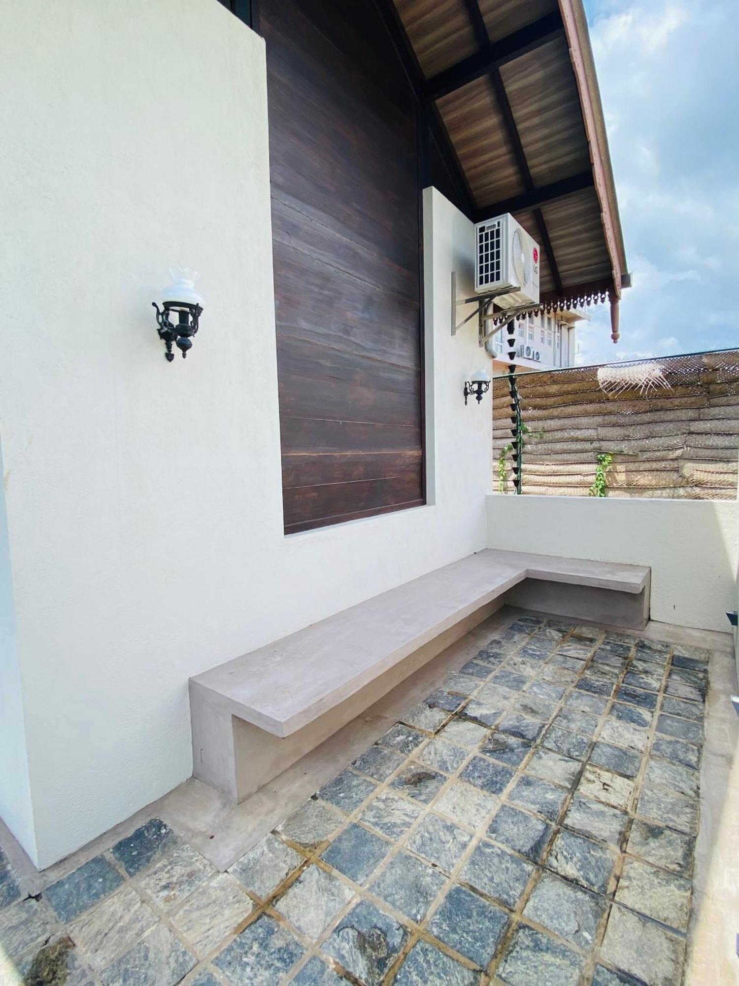 Thaprobana Villa Tangalle - Private Villa Exterior photo